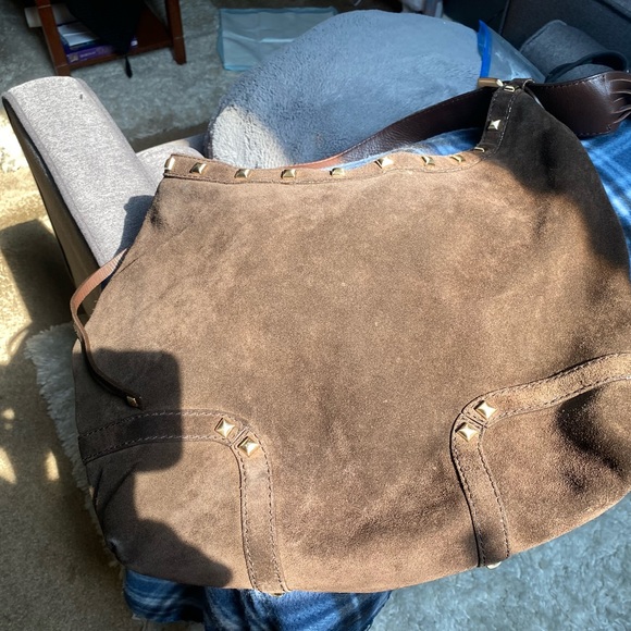 Brown suede hobo bag with tassels - Picture 13 of 14